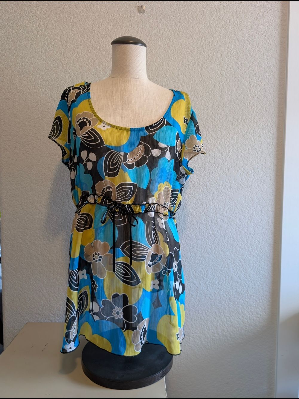 Duo Maternity Floral Scoop-Neck Short Sleeve Dress Sz XL in Blue & Yellow